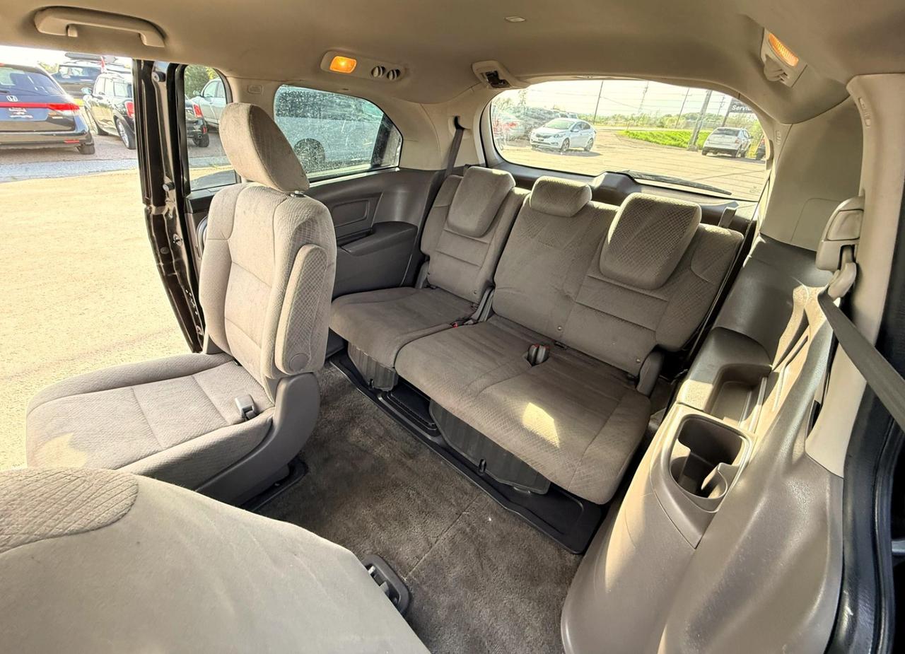2014 Honda Odyssey LX Photo