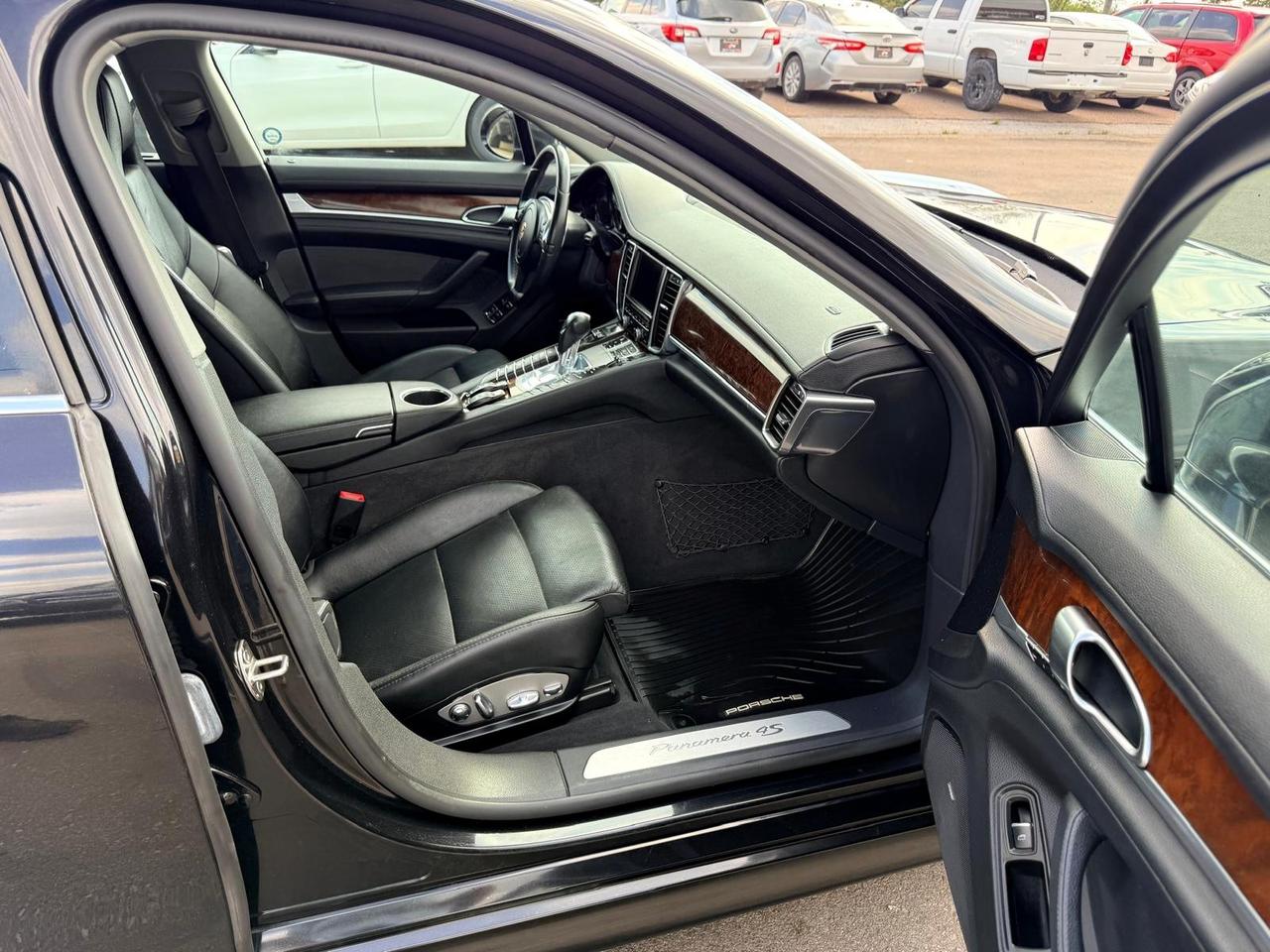 2011 Porsche Panamera 4dr HB 4S Photo