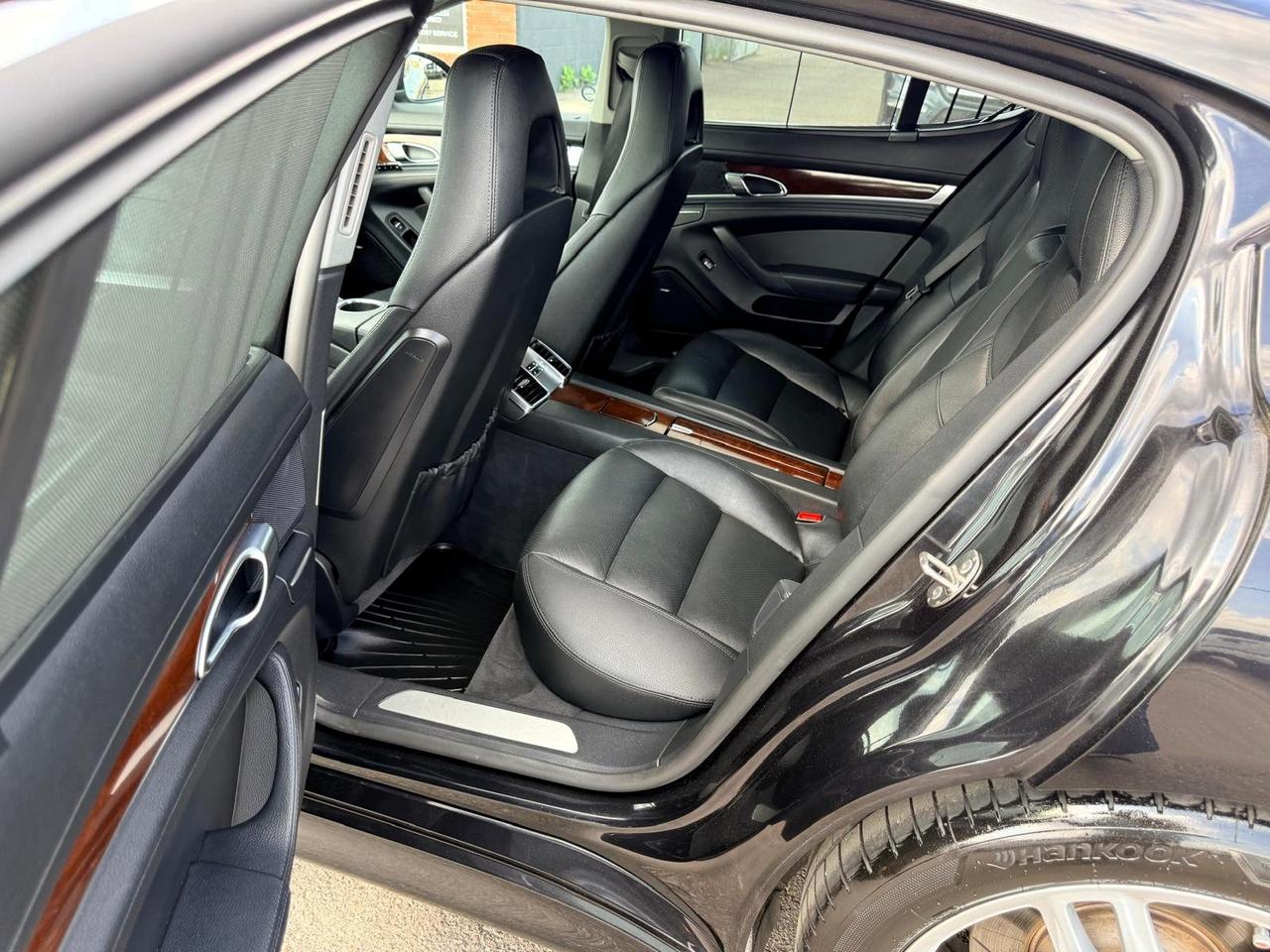 2011 Porsche Panamera 4dr HB 4S Photo