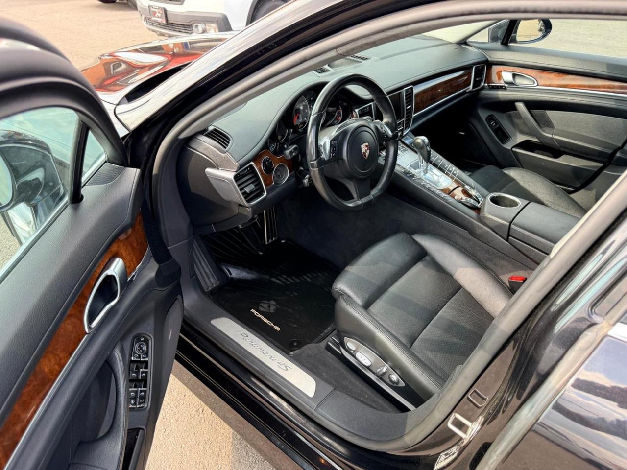 2011 Porsche Panamera 4dr HB 4S Photo