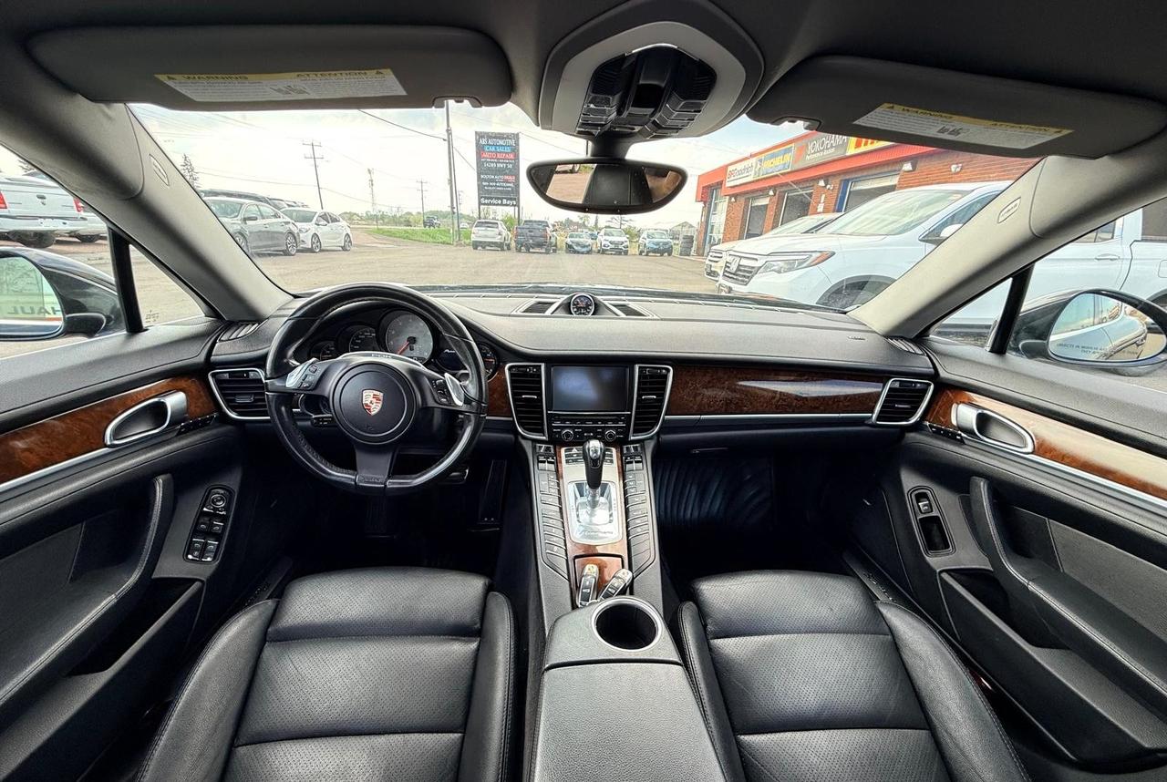 2011 Porsche Panamera 4dr HB 4S Photo