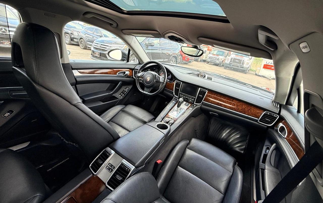 2011 Porsche Panamera 4dr HB 4S Photo