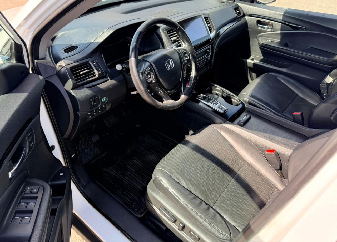 2020 Honda Ridgeline Touring Awd Photo