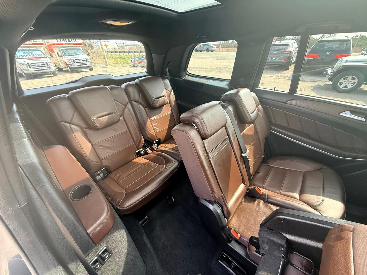 2013 Mercedes-Benz GL-Class GL 550 AMG PACKAGE Photo3