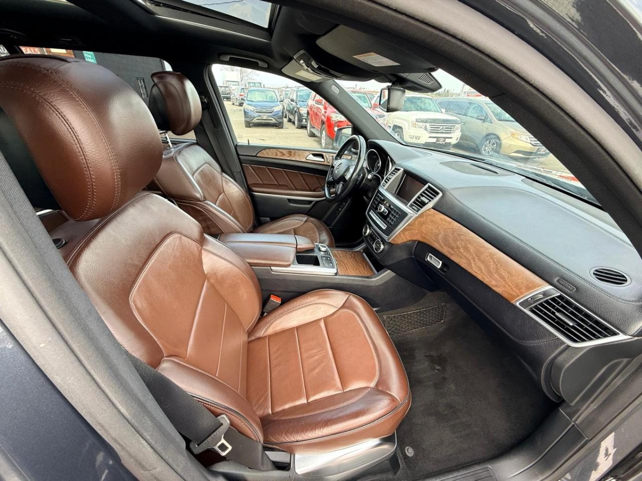 2013 Mercedes-Benz GL-Class GL 550 AMG PACKAGE Photo