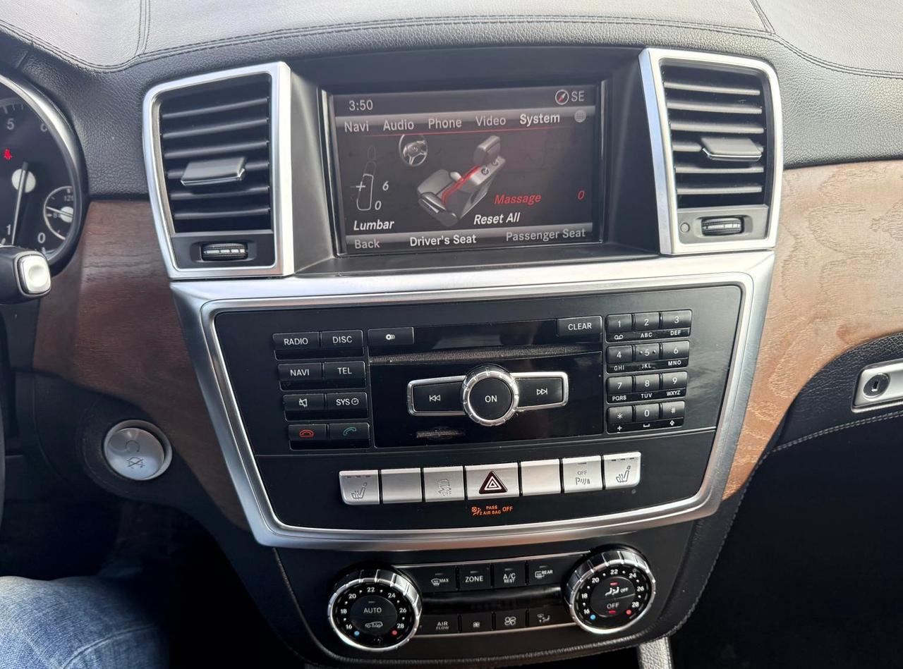 2013 Mercedes-Benz GL-Class GL 550 AMG PACKAGE Photo