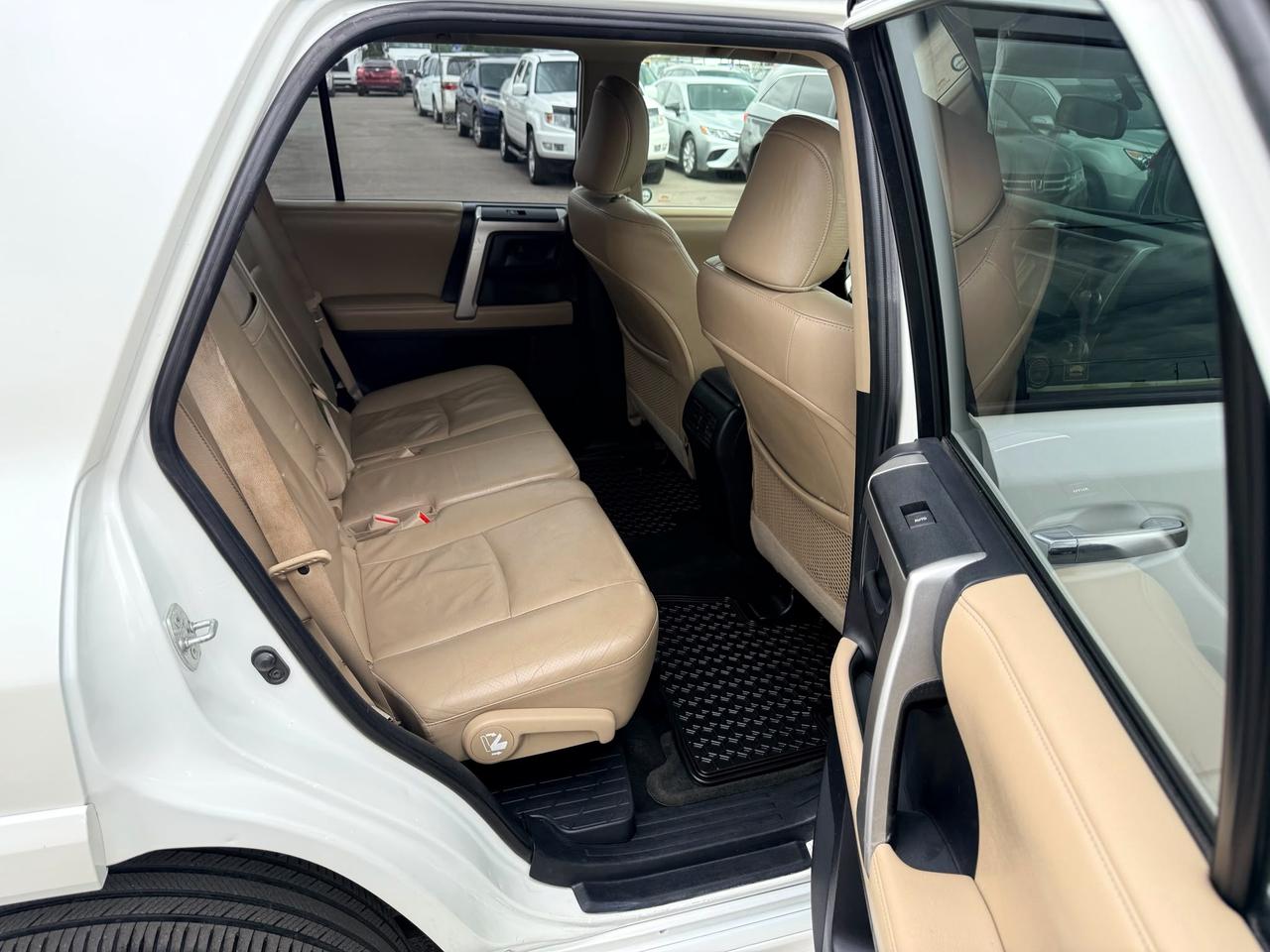 2013 Toyota 4Runner SR5 Photo