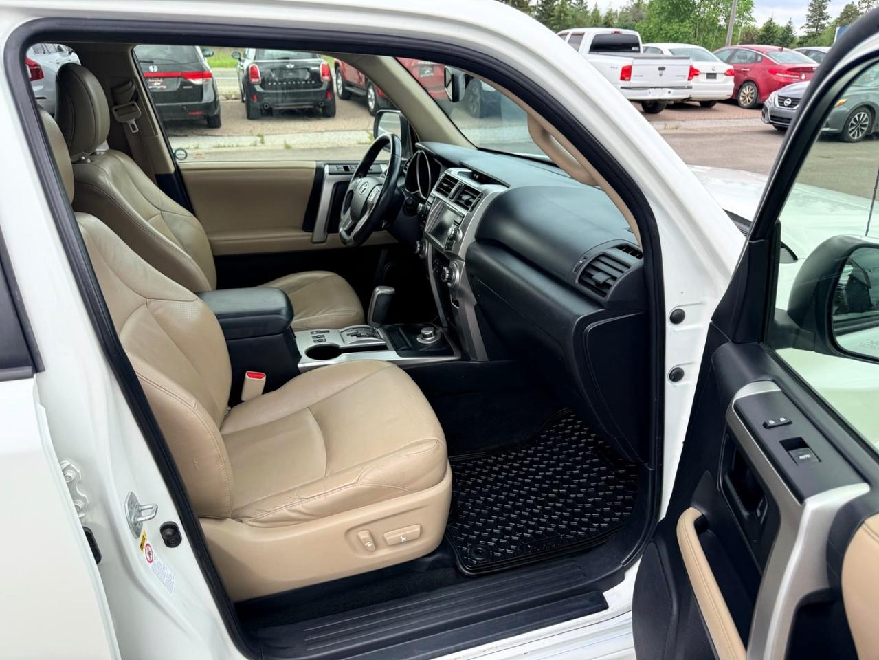 2013 Toyota 4Runner SR5 Photo