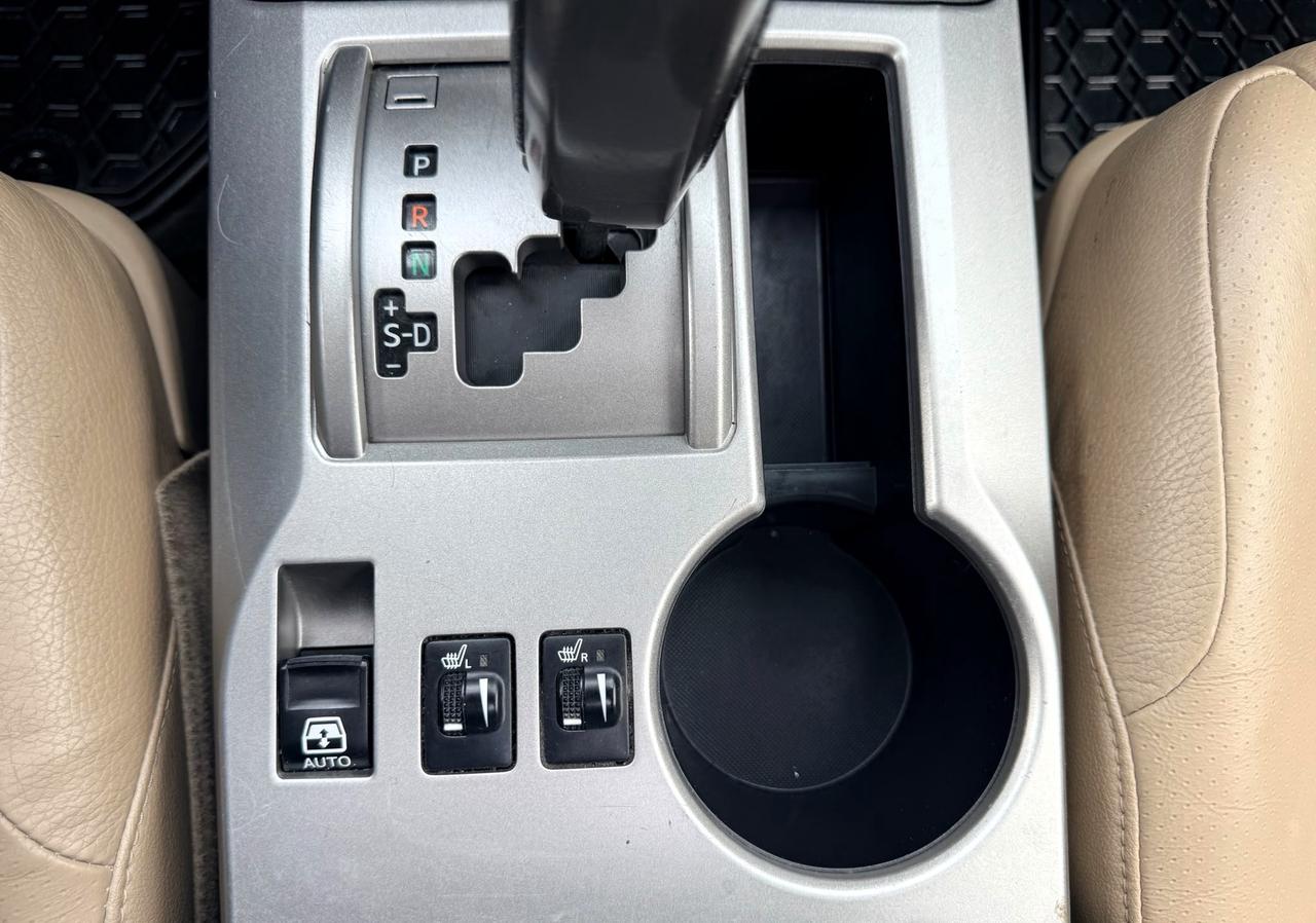 2013 Toyota 4Runner SR5 Photo