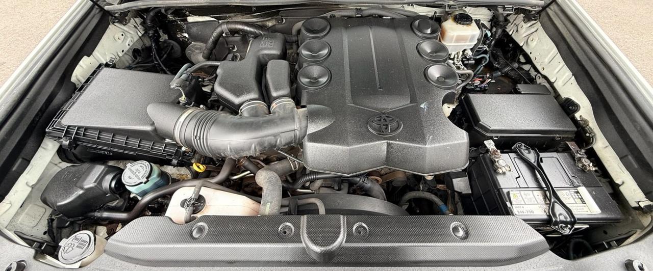 2013 Toyota 4Runner SR5 Photo