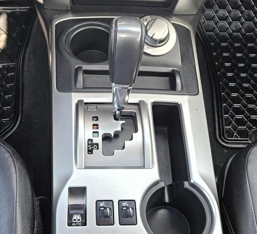 2017 Toyota 4Runner SR5 4WD Photo