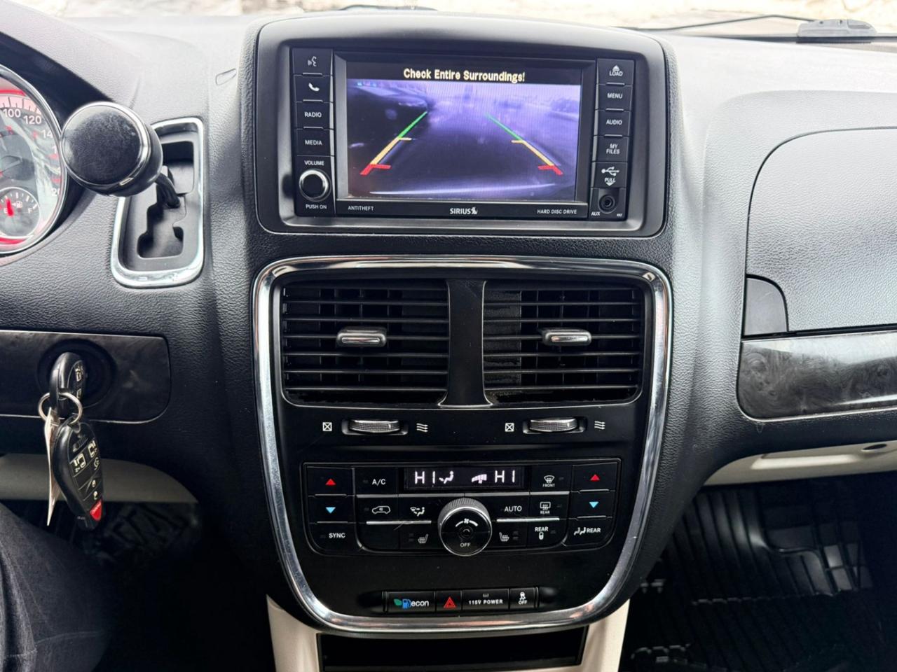 2018 Dodge Grand Caravan Crew Plus Photo