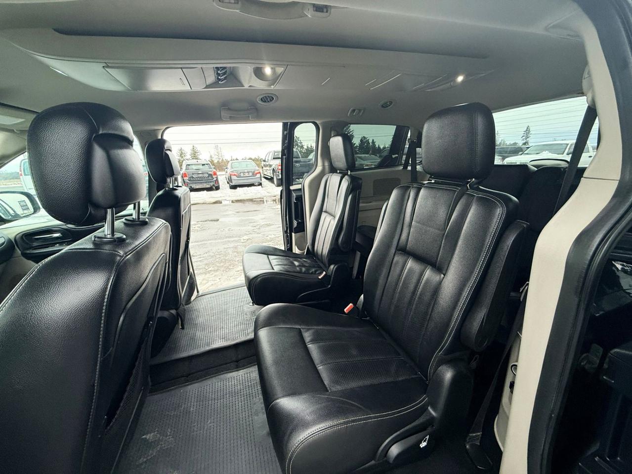 2018 Dodge Grand Caravan Crew Plus Photo