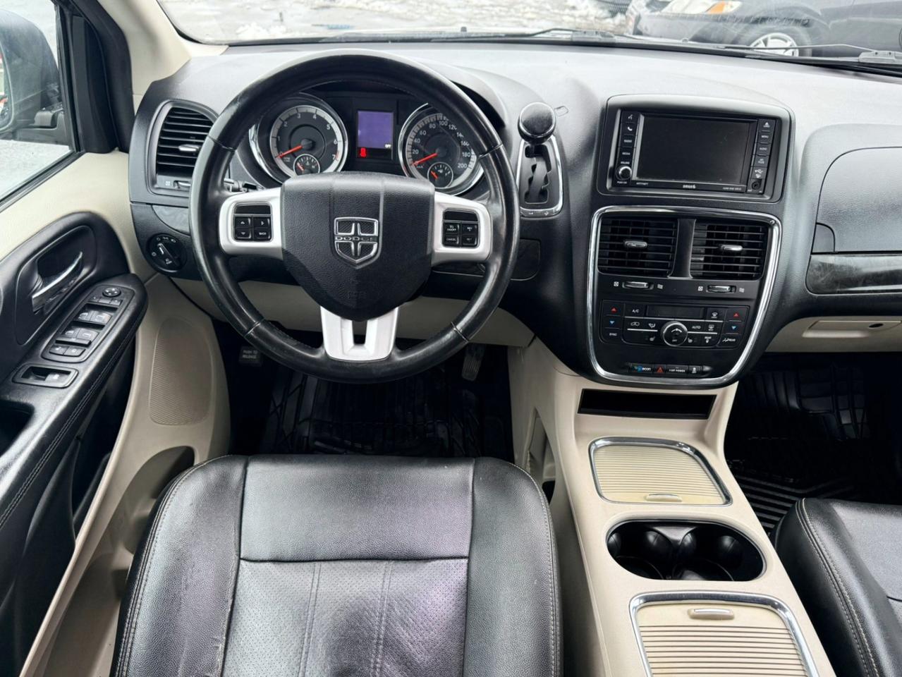 2018 Dodge Grand Caravan Crew Plus Photo