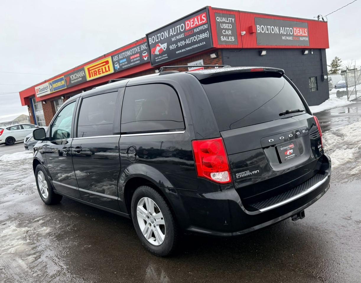 2018 Dodge Grand Caravan Crew Plus Photo
