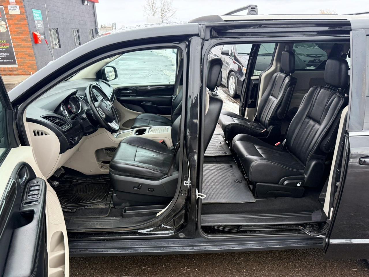 2018 Dodge Grand Caravan Crew Plus Photo