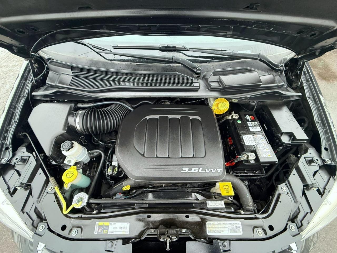 2018 Dodge Grand Caravan Crew Plus Photo