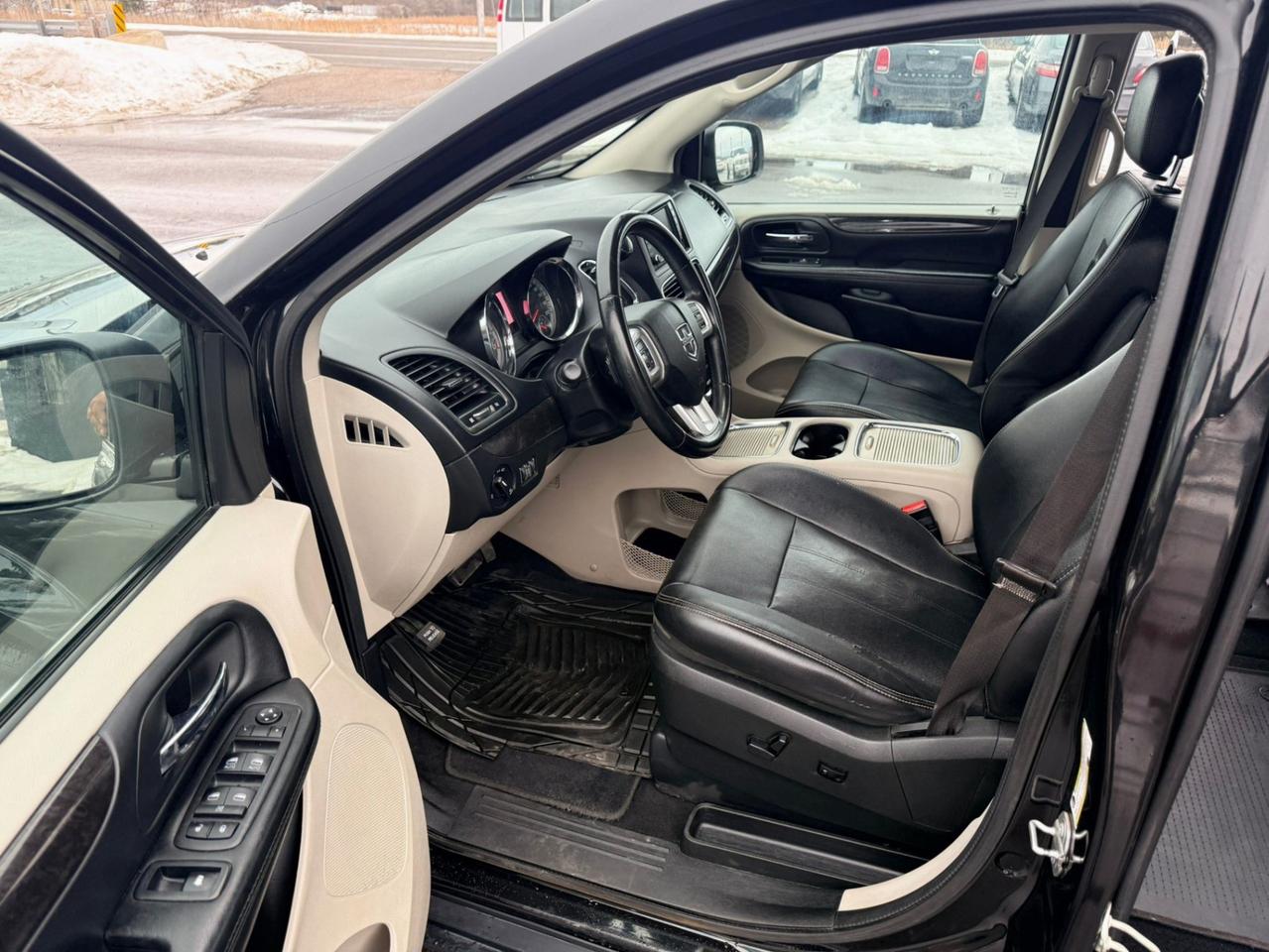 2018 Dodge Grand Caravan Crew Plus Photo