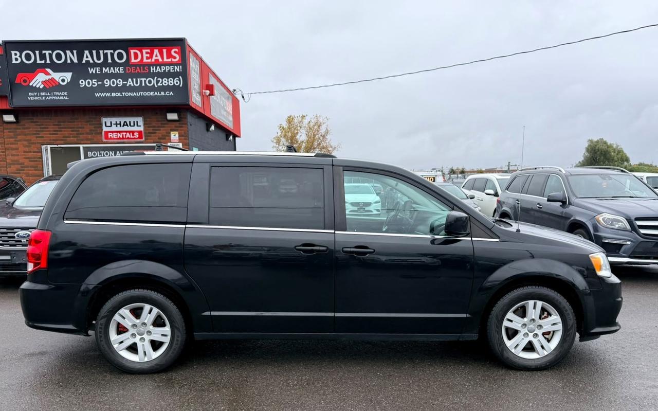 2018 Dodge Grand Caravan Crew Plus Photo