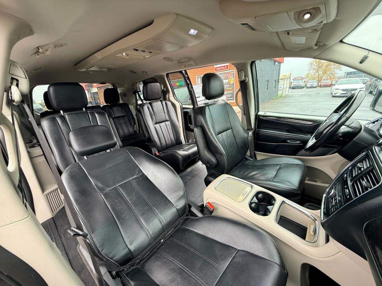 2018 Dodge Grand Caravan Crew Plus Photo