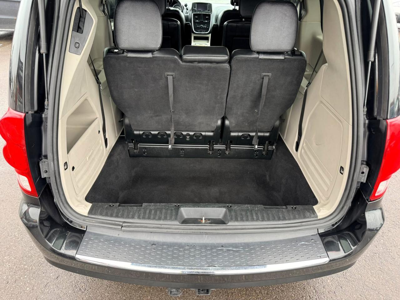 2018 Dodge Grand Caravan Crew Plus Photo