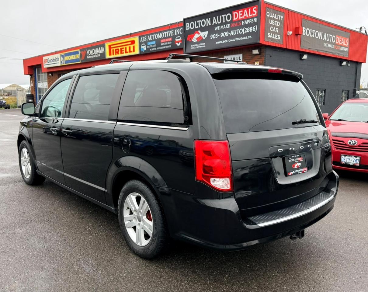 2018 Dodge Grand Caravan Crew Plus Photo