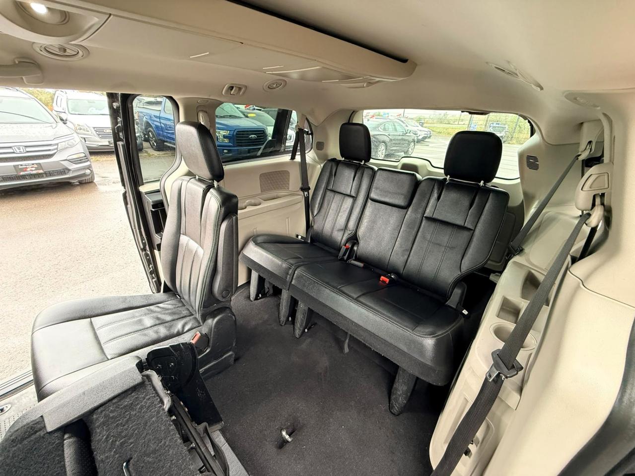 2018 Dodge Grand Caravan Crew Plus Photo