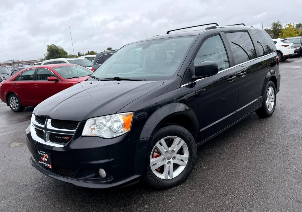 2018 Dodge Grand Caravan Crew Plus Photo