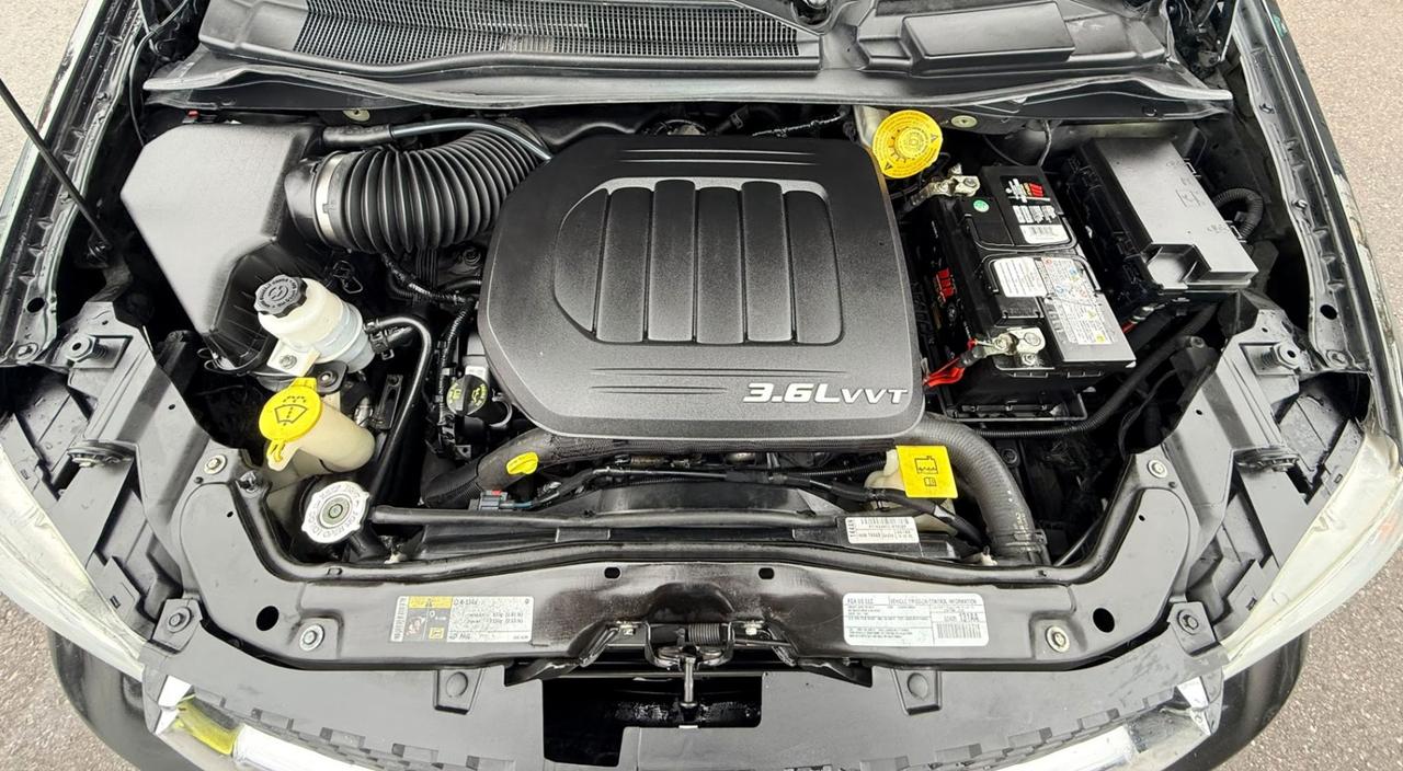 2018 Dodge Grand Caravan Crew Plus Photo