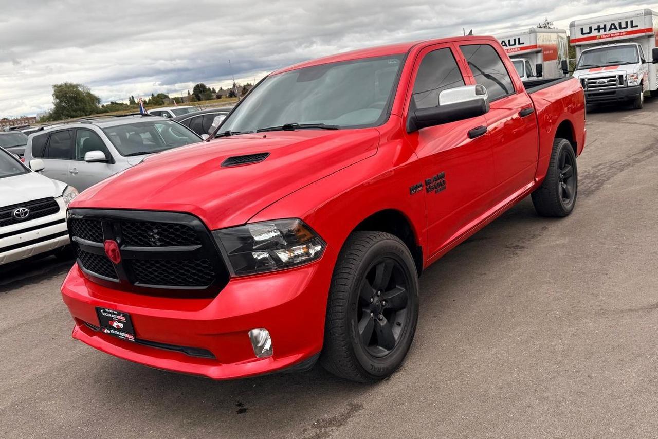 2019 RAM 1500 Classic TRADESMAN 4X4 CREW CAB 5'7" BOX Photo