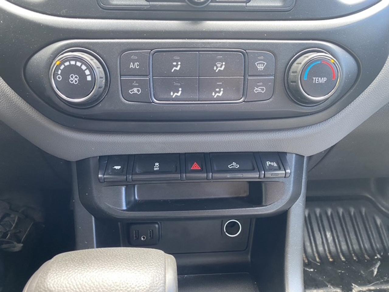 2020 Chevrolet Colorado 2WD WORK TRUCK EXT CAB Photo