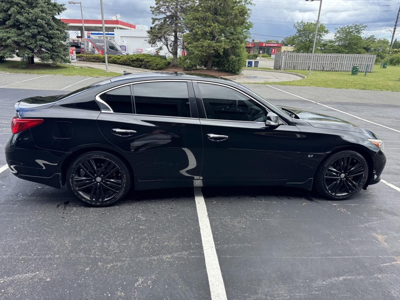 2015 Infiniti Q50 Limited Photo