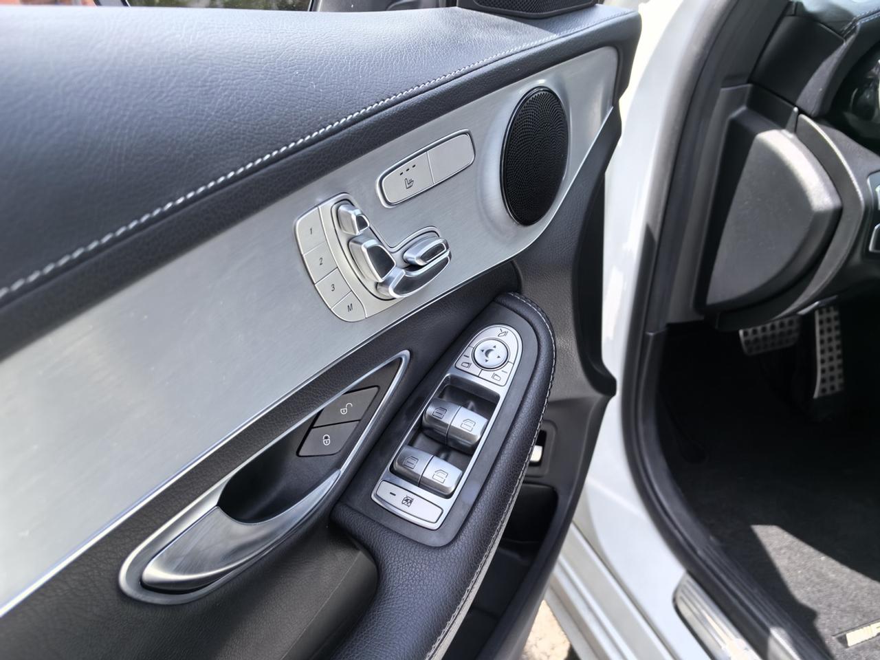 2016 Mercedes-Benz C-Class C300 Photo