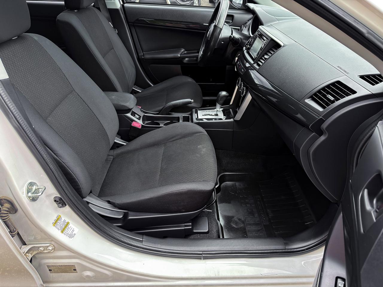 2016 Mitsubishi Lancer se Limited Photo