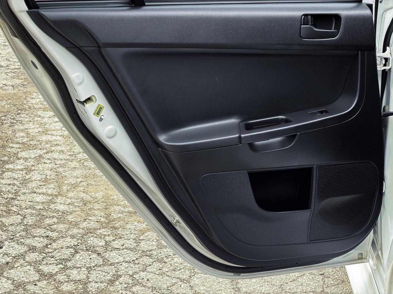 2016 Mitsubishi Lancer se Limited Photo