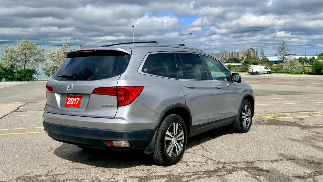 2017 Honda Pilot EX L Photo