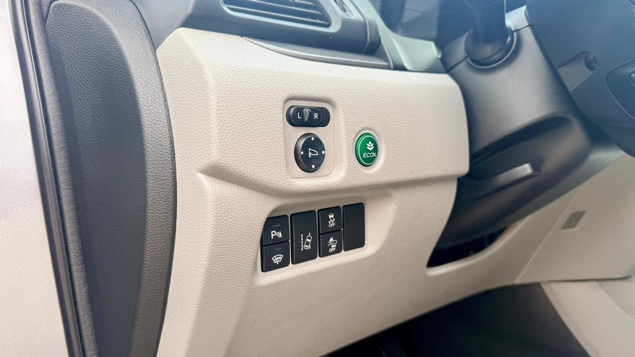 2017 Honda Pilot EX L Photo