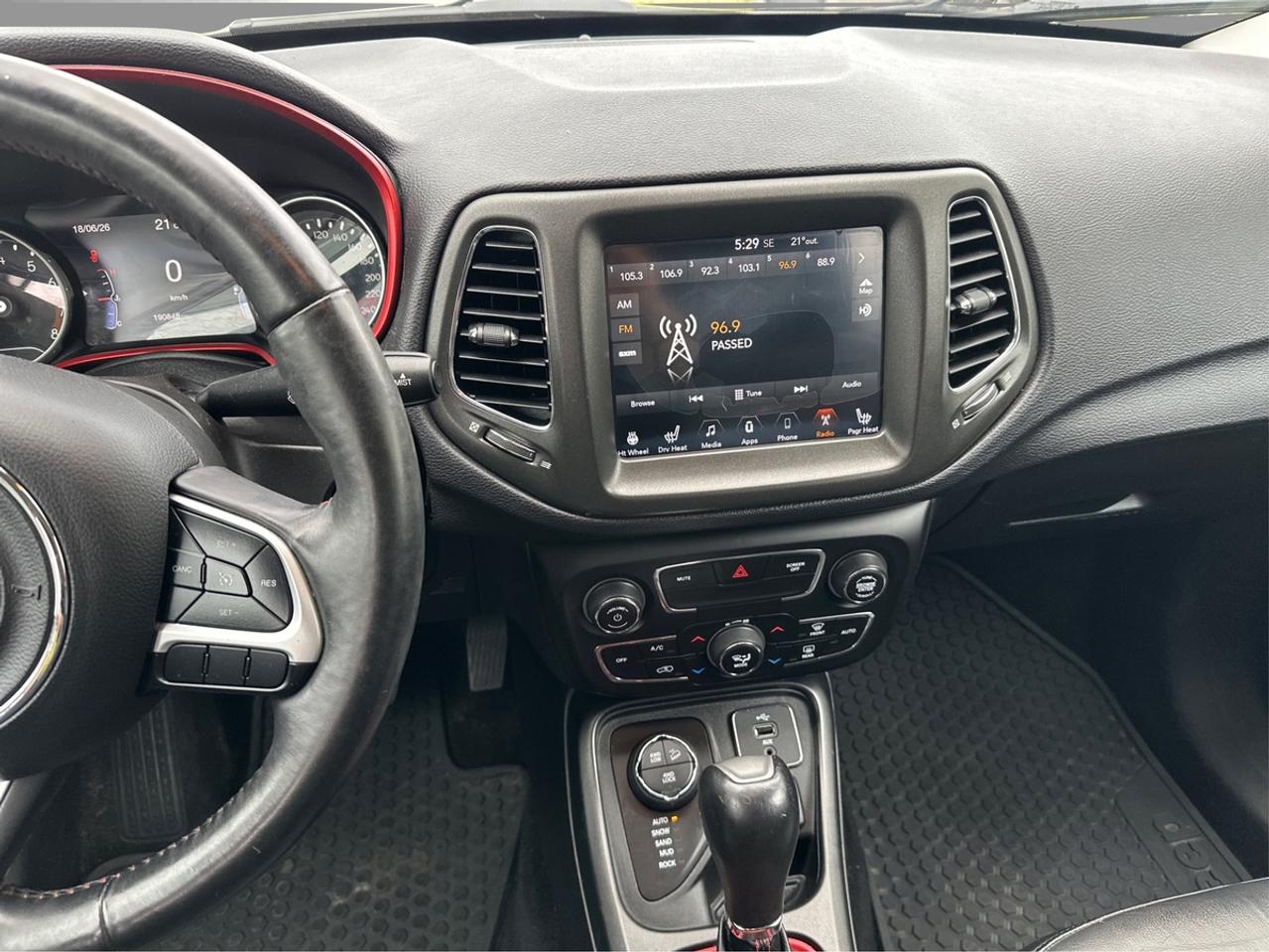 2017 Jeep Compass Trailhawk Photo