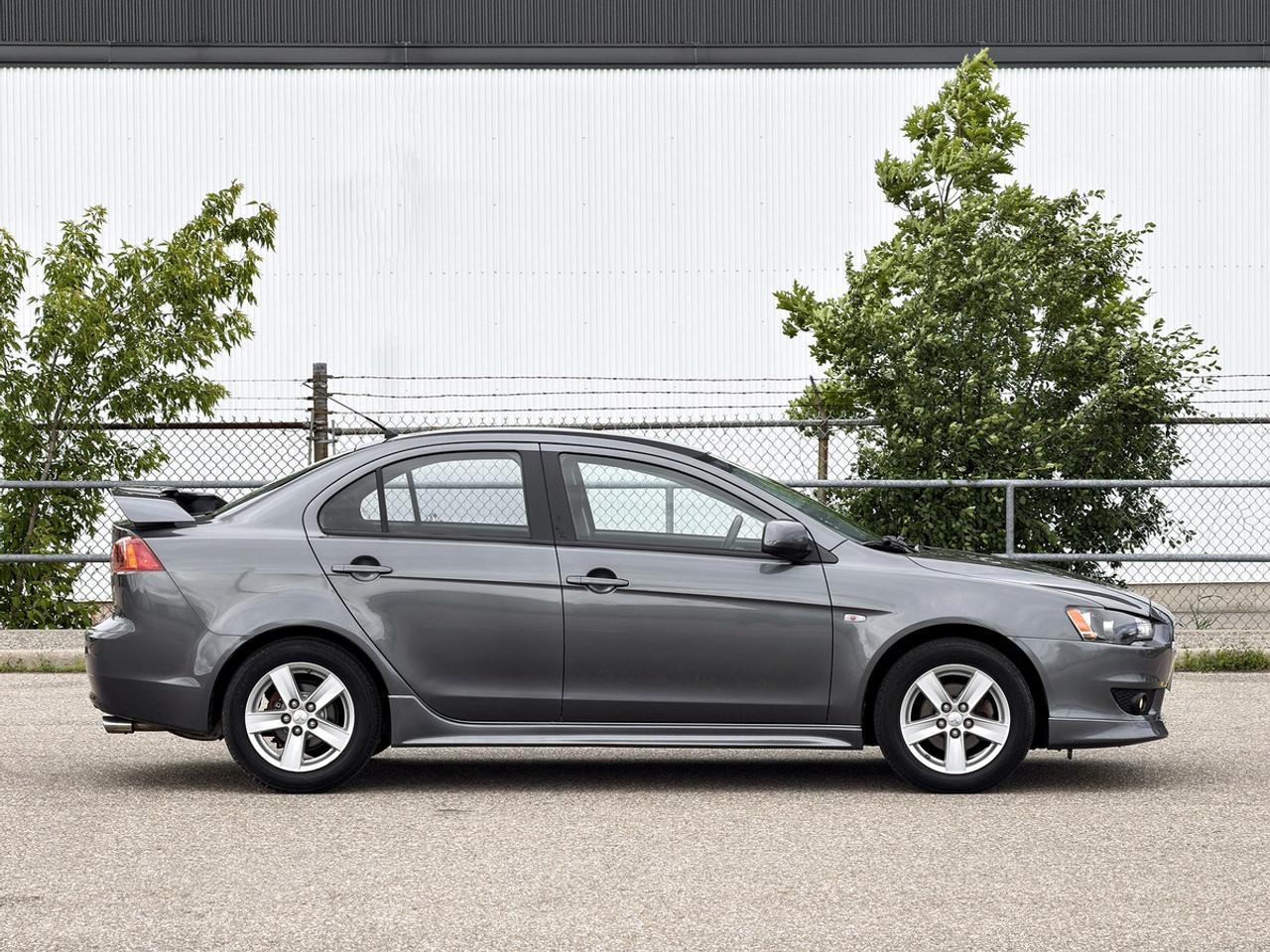 2009 Mitsubishi Lancer ES Sport Photo