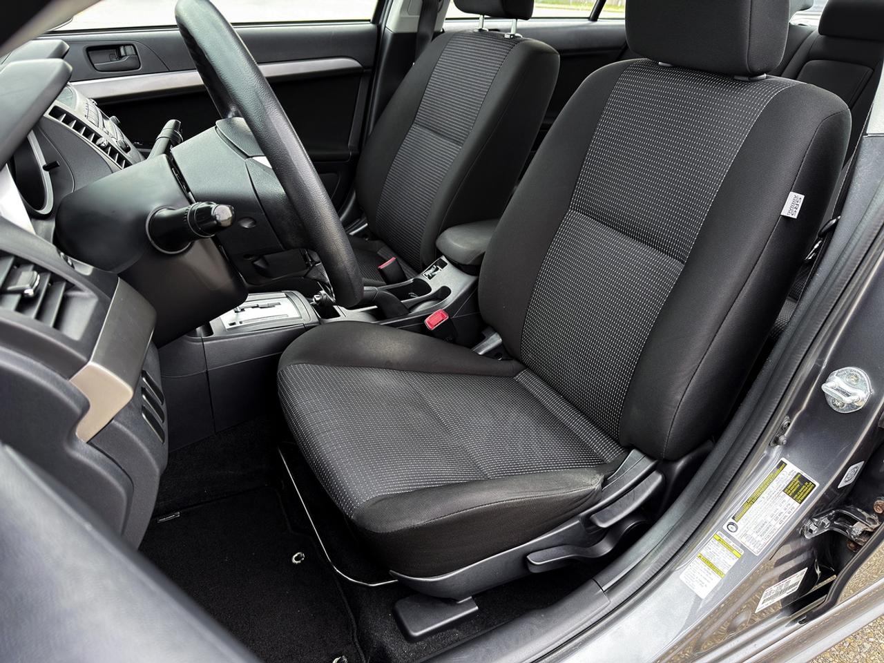 2009 Mitsubishi Lancer ES Sport Photo
