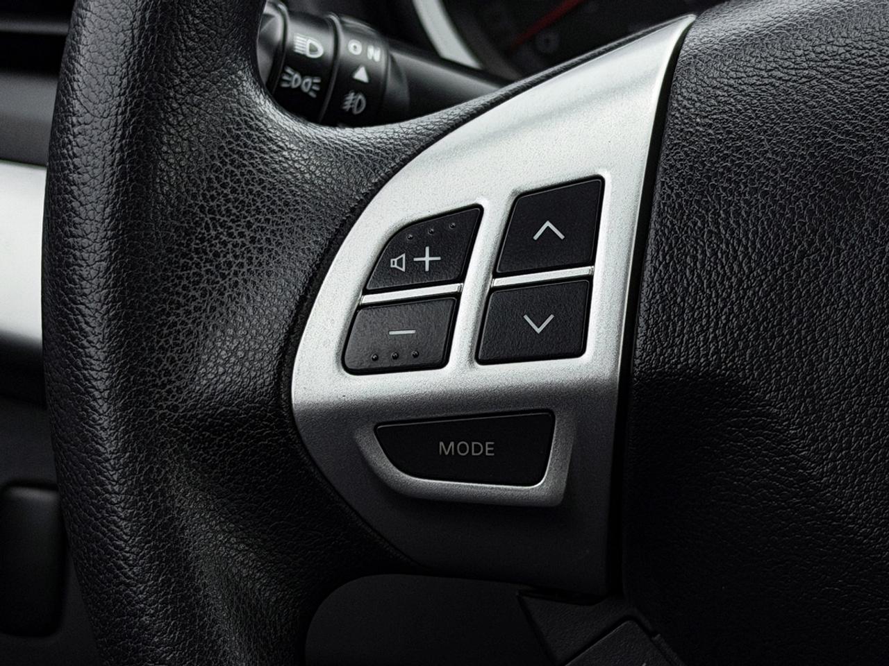 2009 Mitsubishi Lancer ES Sport Photo