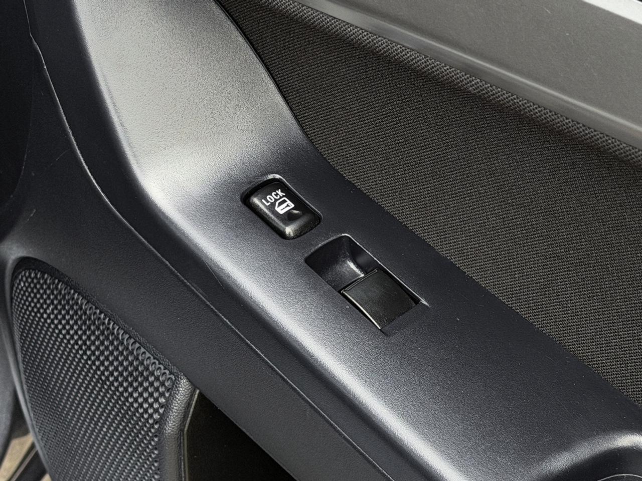 2009 Mitsubishi Lancer ES Sport Photo