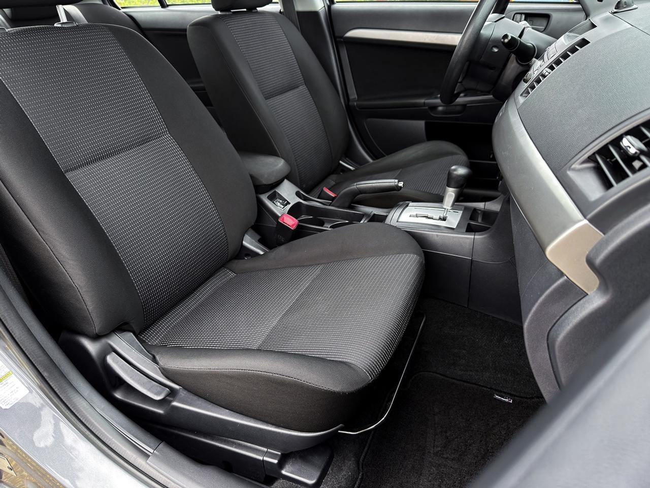 2009 Mitsubishi Lancer ES Sport Photo