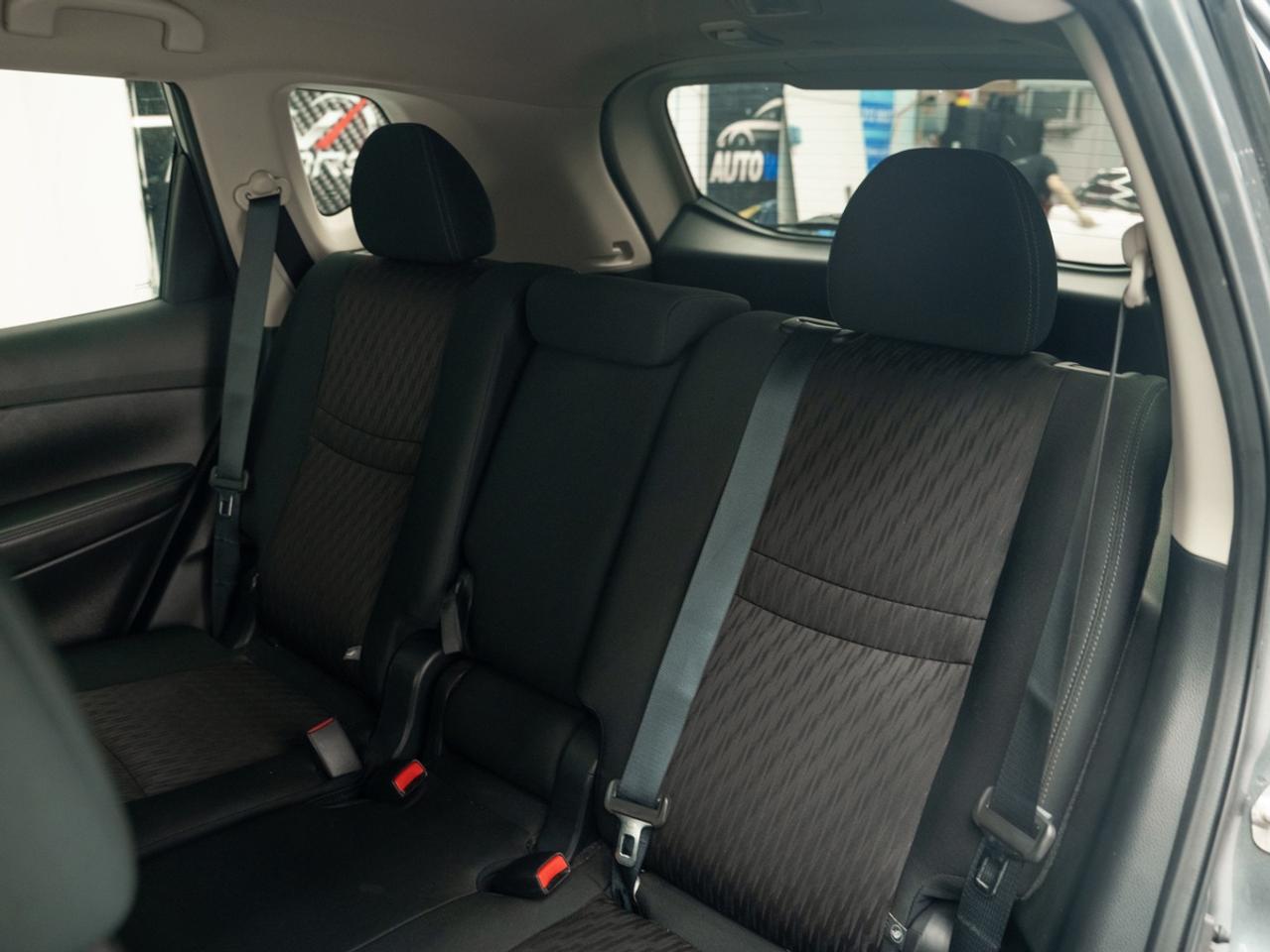 2020 Nissan Rogue S | Special Edition | AWD Photo