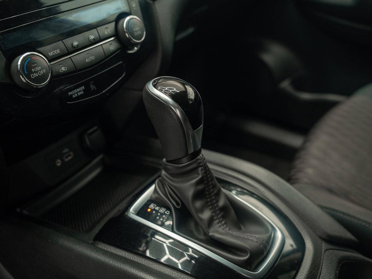 2020 Nissan Rogue S | Special Edition | AWD Photo
