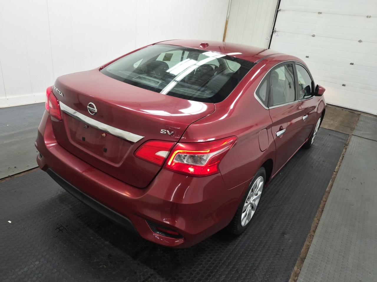 2017 Nissan Sentra SV Photo2