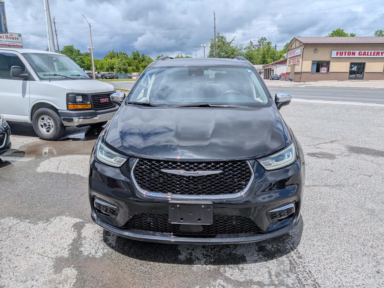 2022 Chrysler Pacifica Limited Photo