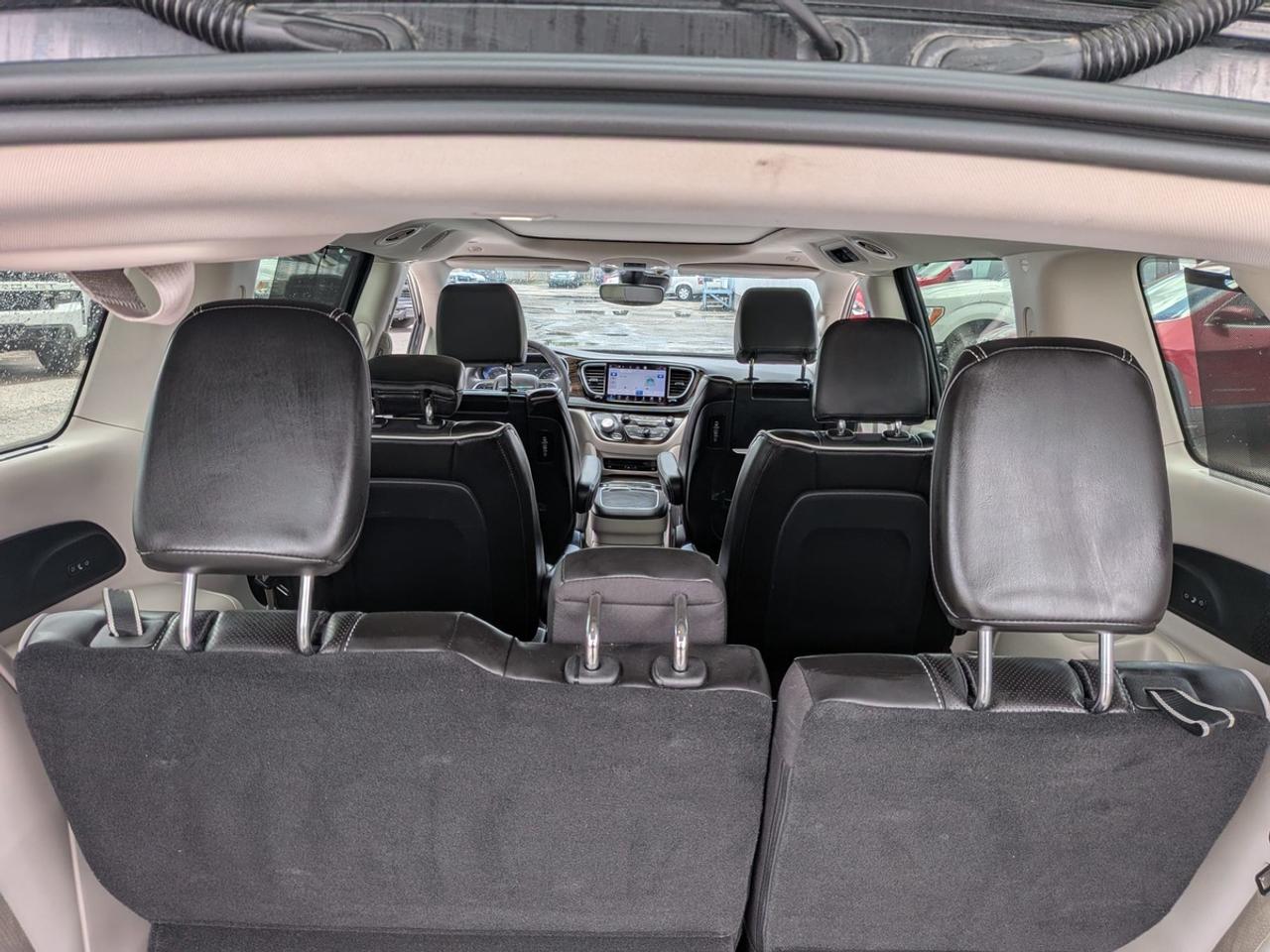 2022 Chrysler Pacifica Limited Photo