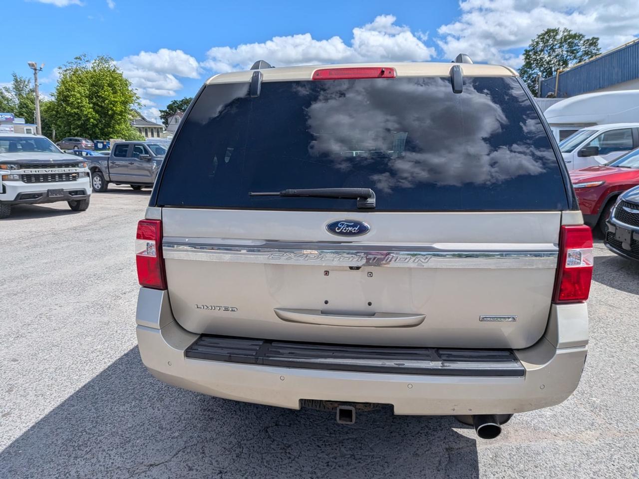 2017 Ford Expedition Limited  Photo4