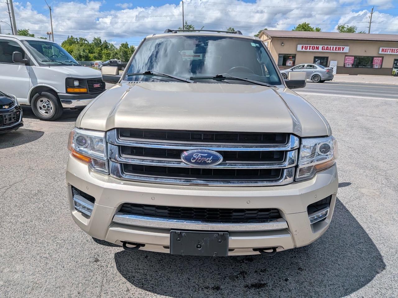 2017 Ford Expedition Limited  Photo